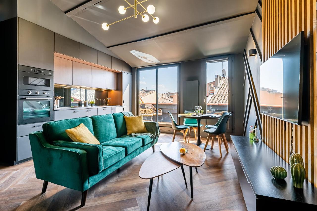 Loft En Ville - Duplex Terrasse Coeur Historique Avec Vue Degagee & Parking Souterrain Offert La Ciotat Eksteriør billede