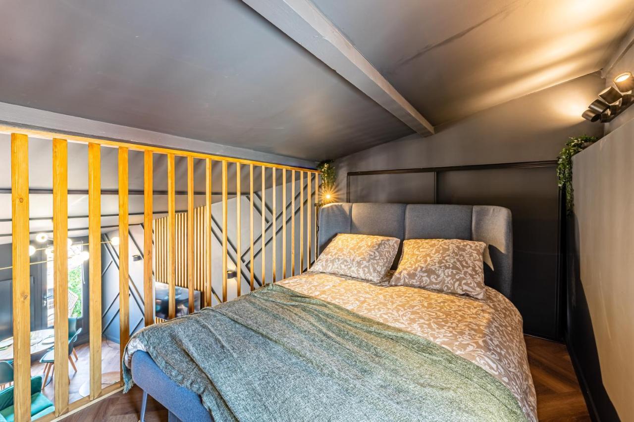 Loft En Ville - Duplex Terrasse Coeur Historique Avec Vue Degagee & Parking Souterrain Offert La Ciotat Eksteriør billede