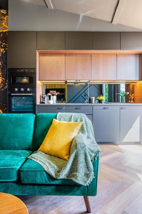 Loft En Ville - Duplex Terrasse Coeur Historique Avec Vue Degagee & Parking Souterrain Offert La Ciotat Eksteriør billede