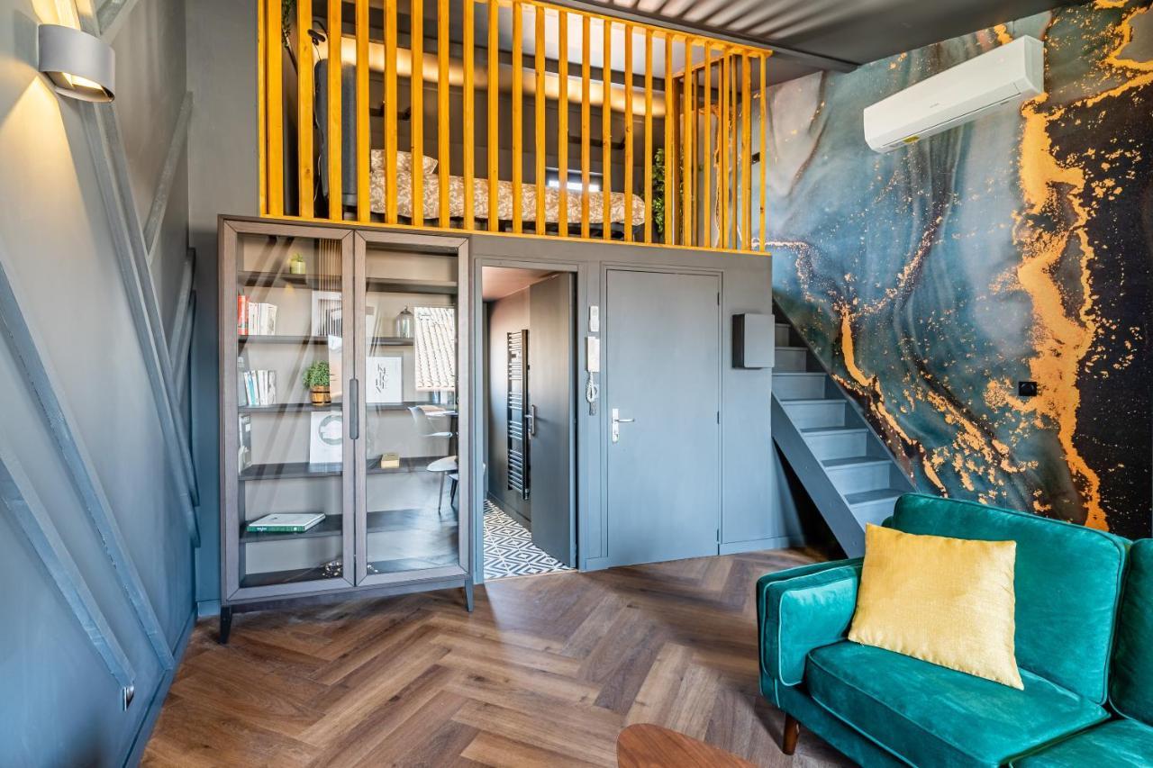Loft En Ville - Duplex Terrasse Coeur Historique Avec Vue Degagee & Parking Souterrain Offert La Ciotat Eksteriør billede